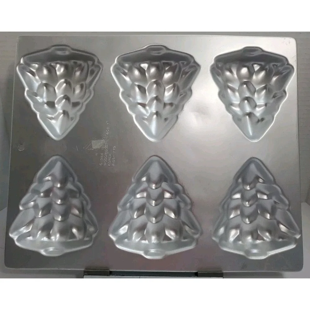 Vintage Wilton 1984 Mini Christmas Tree‎ Cake Pan 2105-1779 Aluminum 6 Cavity